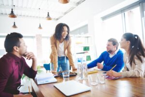 Aumentar a equipe de vendas: 3 passos para aumentá-la de maneira eficaz