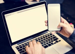 Uso de tecnologia em ambientes corporativos: especialista aponta principais tendências em CRM